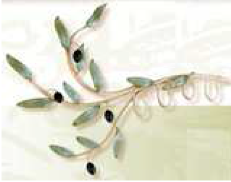 Крючок с декором из оливковой ветви